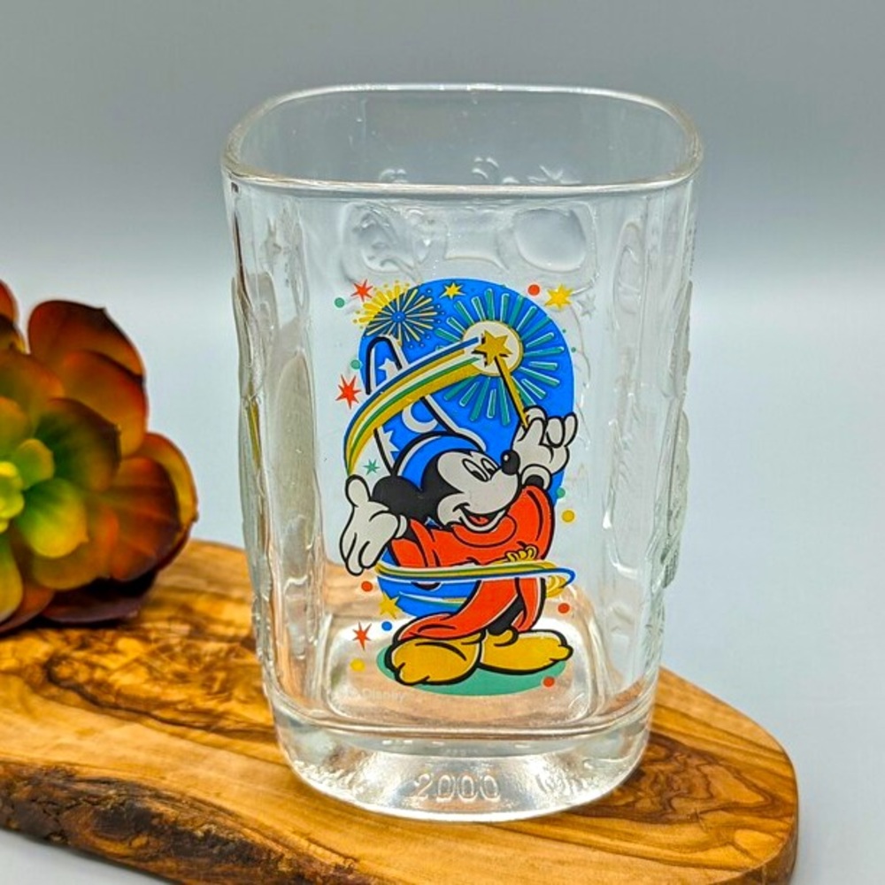 Vintage 2000 Y2K Walt Disney World Epcot Celebration Mickey Square tumbler